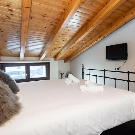 Vaquers Mikka 3000 Apartment